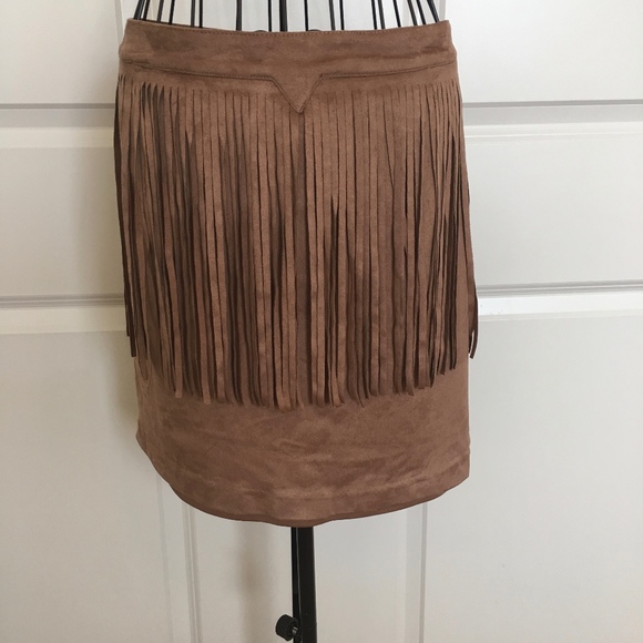 Chelsea & Theodore Dresses & Skirts - NWT Chelsea & Theodore Faux Suede Fringe Skirt